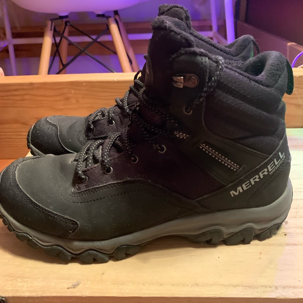Merrell Black Outdoor Boots - Picture 6 of 9